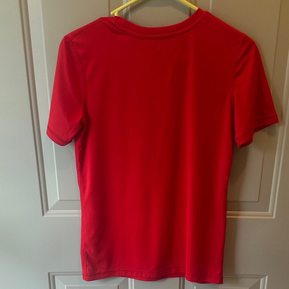 All in Motion Red Sports Graphic Tee athletic‎ material size large - Picture 4 of 4